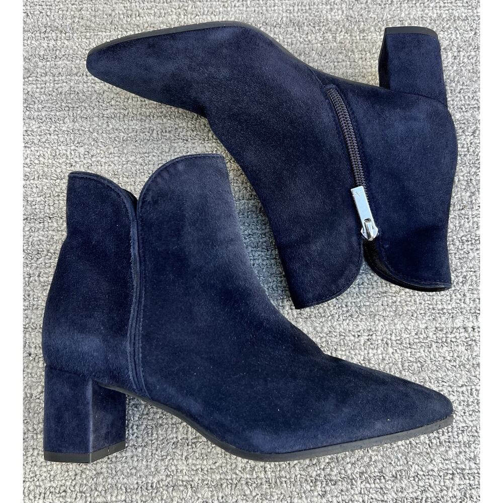 AQUATALIA Kaylani Pointed Toe Dark Blue Suede Bootie Women’s Size 5 US